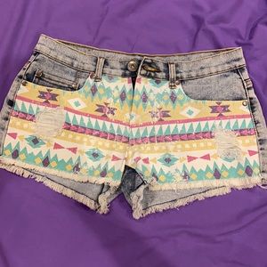 Vintage ripped jean shorts